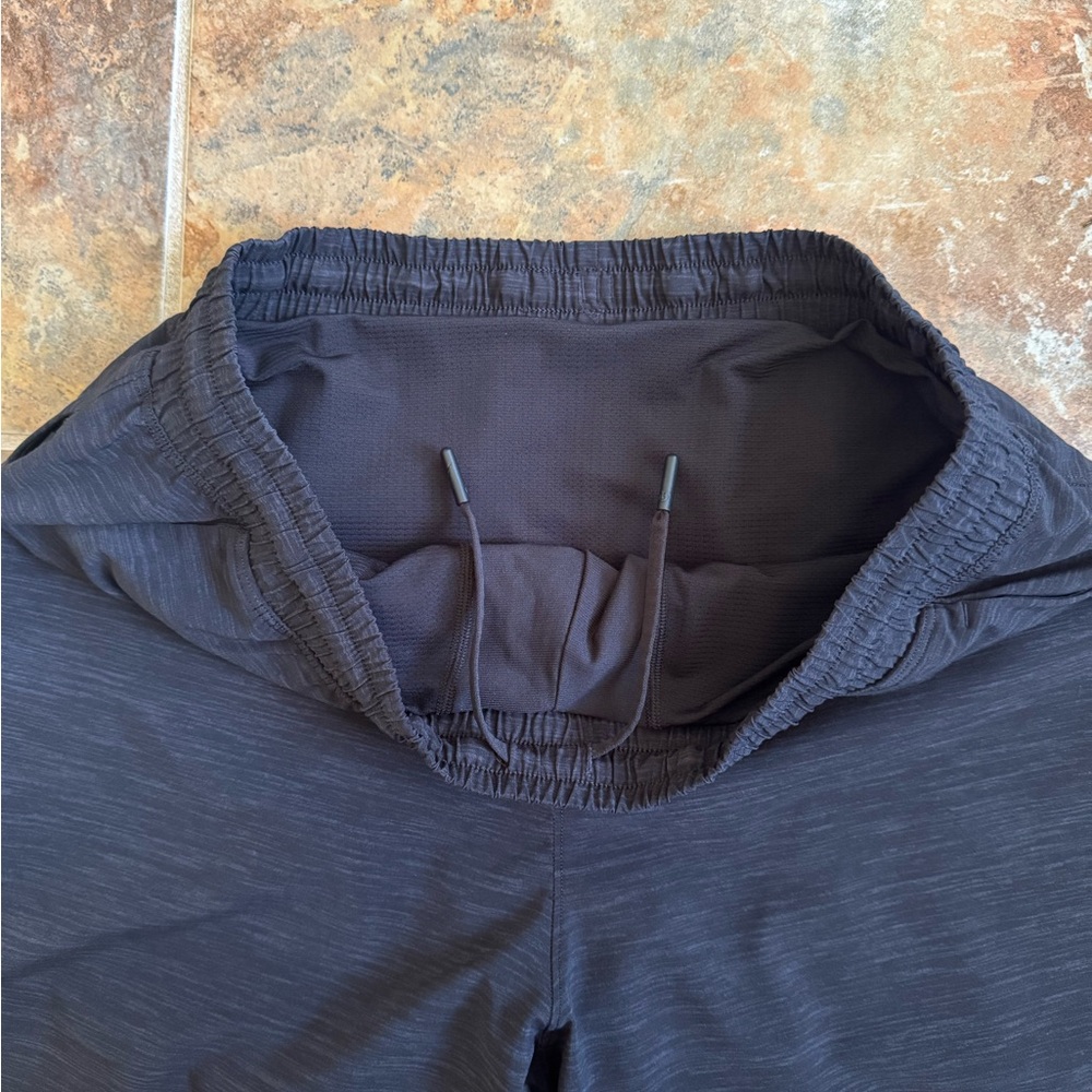 Lululemon Pacebreaker Shorts - Picture 3 of 6